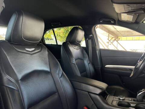 2020 Cadillac XT4 Premium Luxury