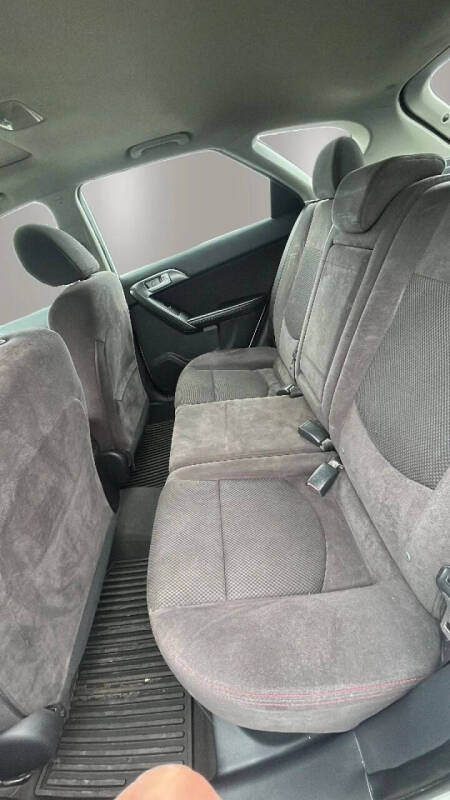 2011 Kia Forte5 SX