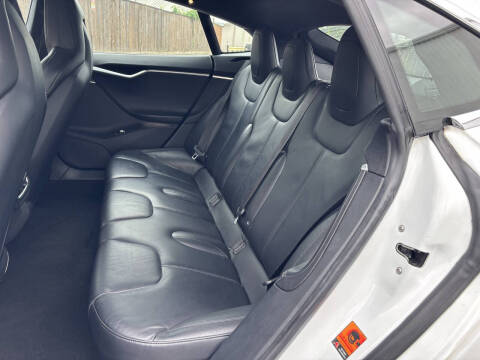 2016 Tesla Model S 70