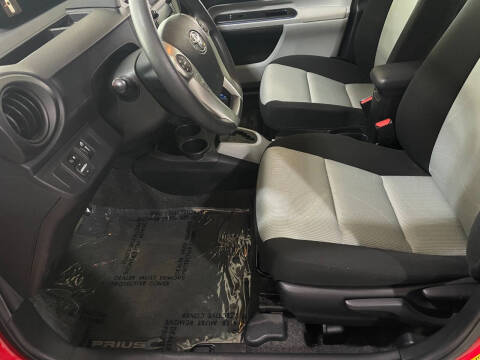 2013 Toyota Prius c Two