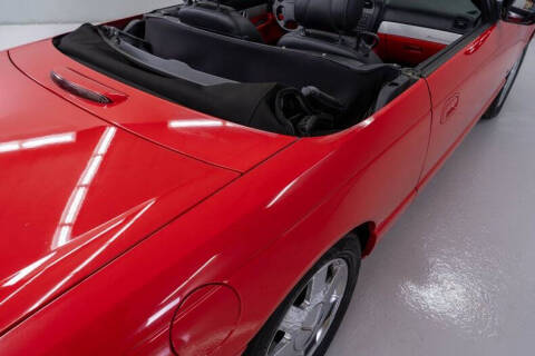 2003 Ford Thunderbird