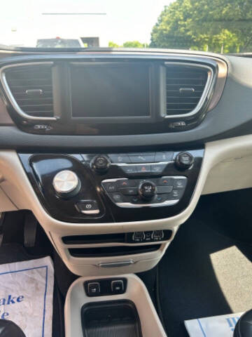 2021 Chrysler Voyager LXi