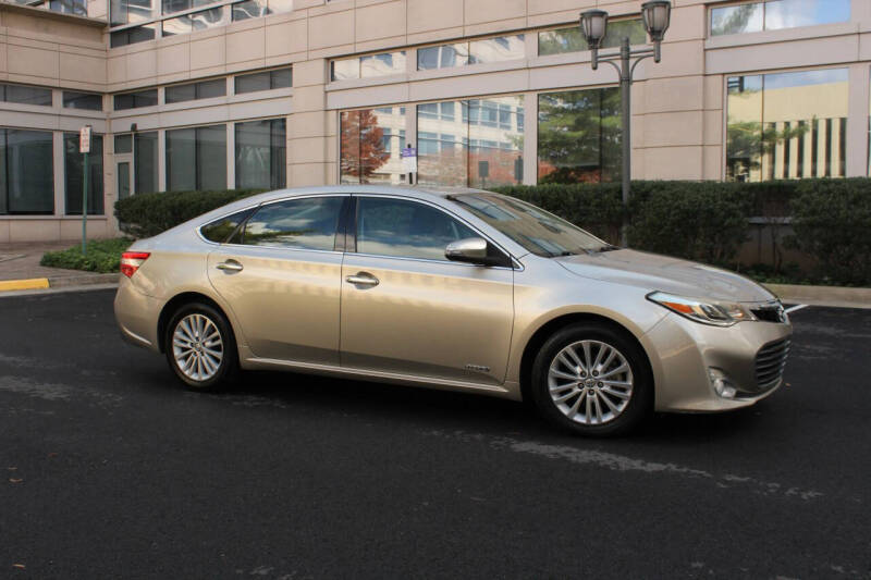 2013 Toyota Avalon Hybrid XLE Touring