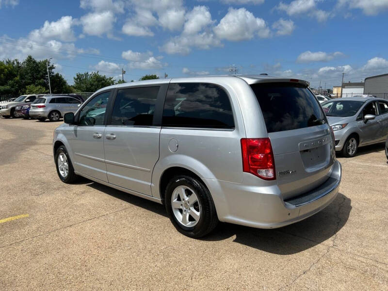 2012 Dodge Grand Caravan Crew