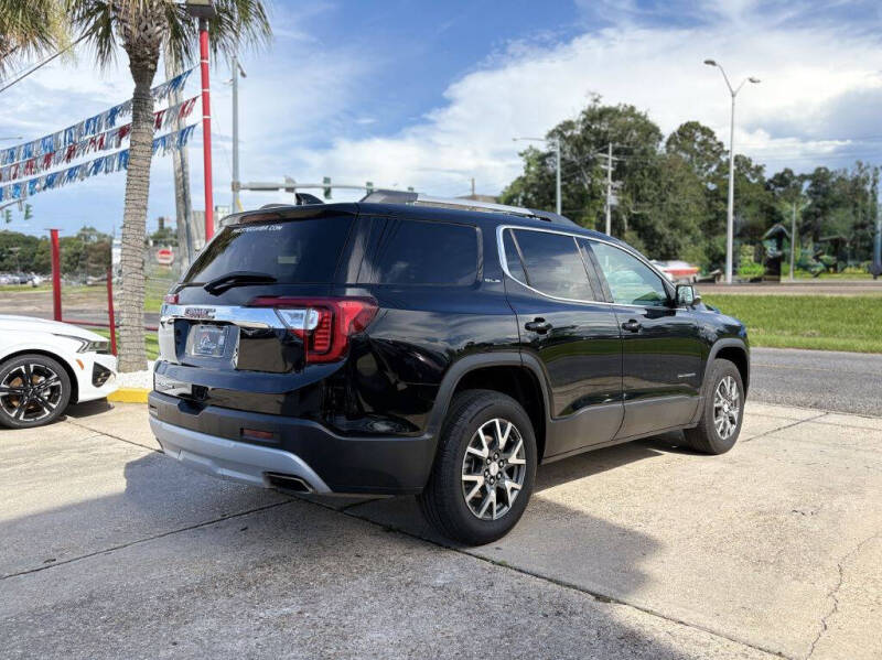 2022 GMC Acadia SLE