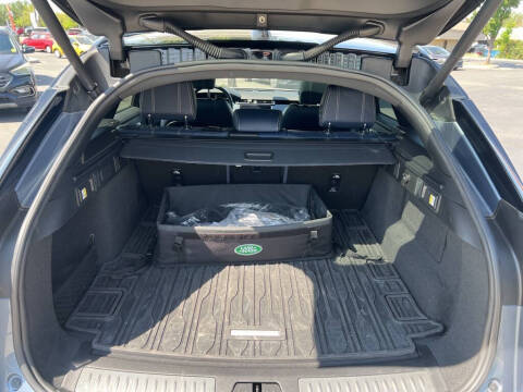 2021 Land Rover Range Rover Velar P250 R-Dynamic S