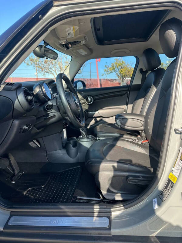 2015 MINI Hardtop 4 Door Cooper