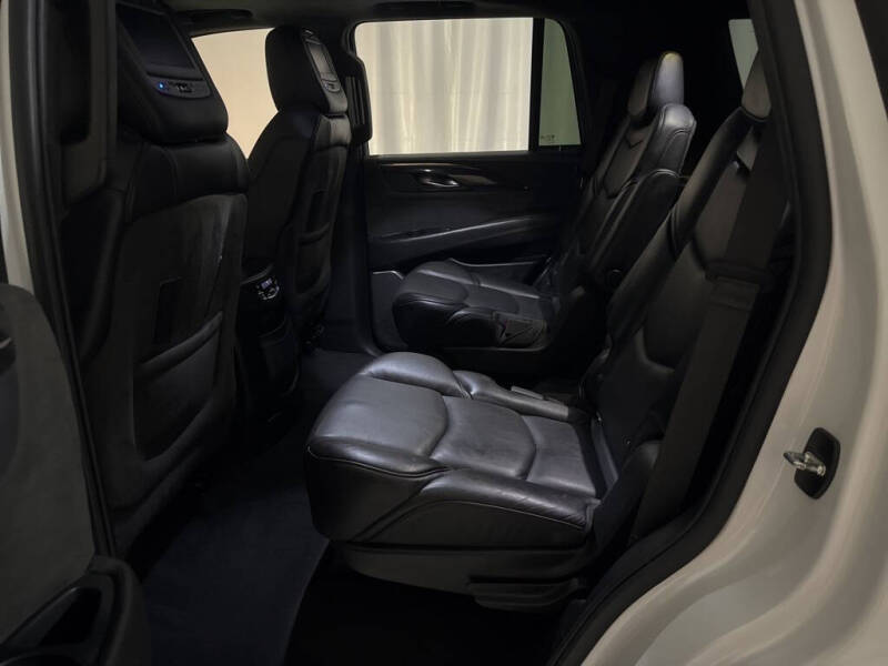 2018 Cadillac Escalade Platinum