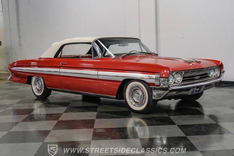 1961 Oldsmobile Starfire