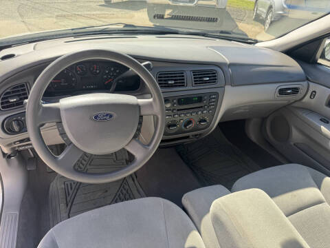 2004 Ford Taurus SES
