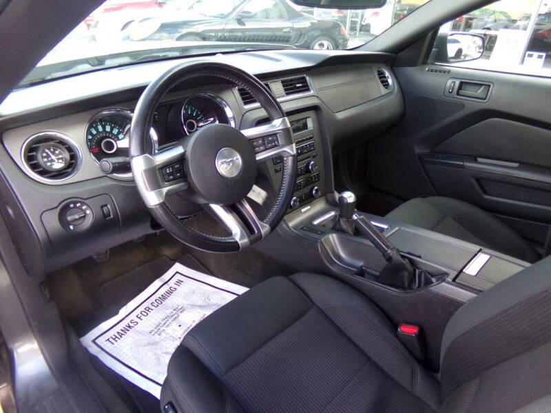 2014 Ford Mustang V6
