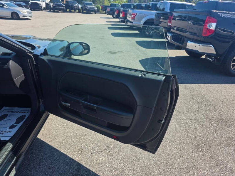 2012 Dodge Challenger SXT
