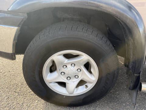 2002 Toyota Tundra SR5 V8