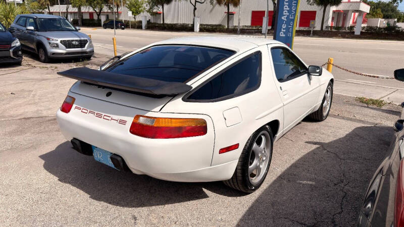 1988 Porsche 928 S4