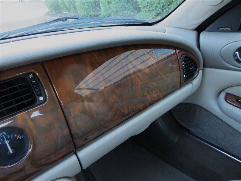 2001 Jaguar XK-Series XK8