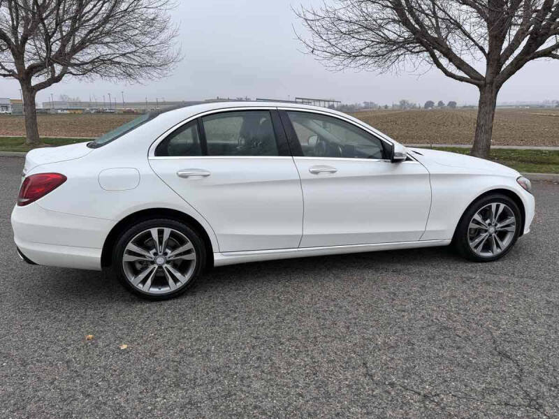 2016 Mercedes-Benz C-Class