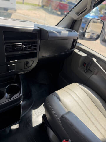 2020 Chevrolet Express 2500