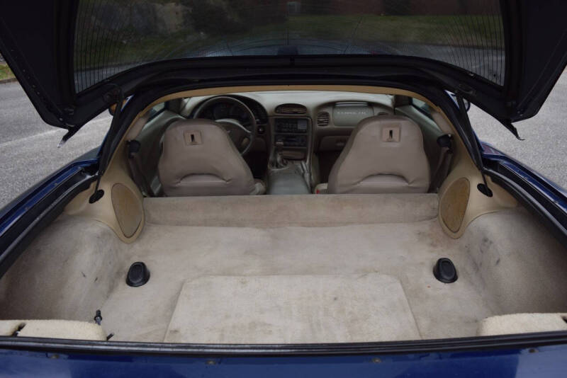 2004 Chevrolet Corvette