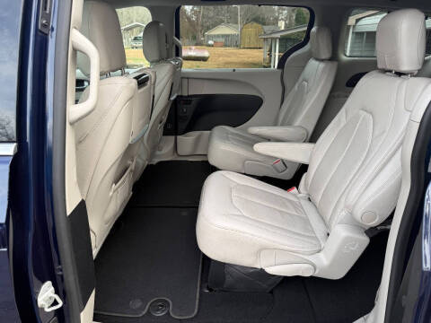 2018 Chrysler Pacifica Touring L Plus