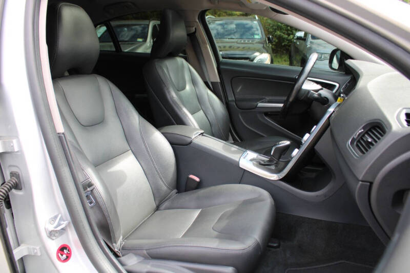 2015 Volvo S60 T5 Premier