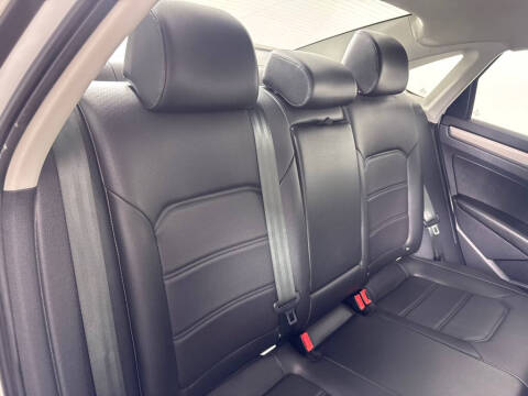 2021 Volkswagen Passat SE