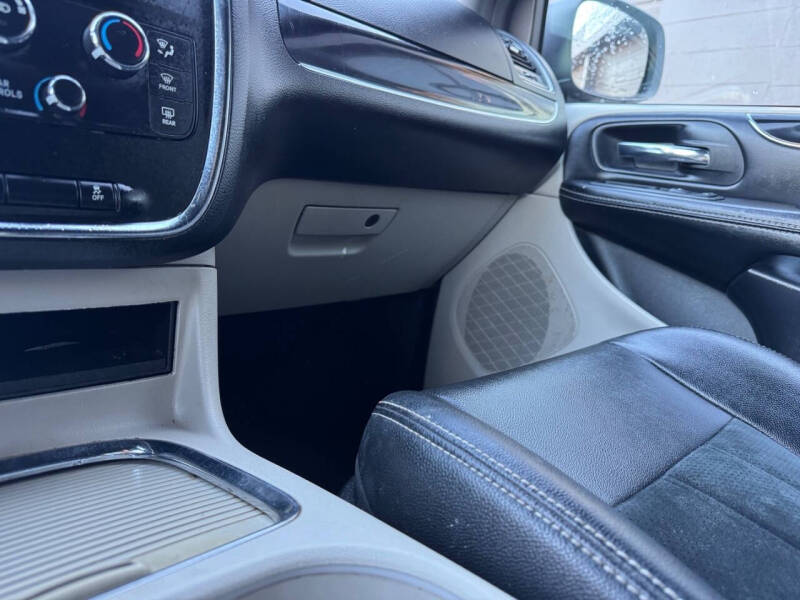 2017 Dodge Grand Caravan SXT