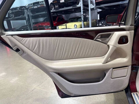 1999 Mercedes-Benz E-Class E 320