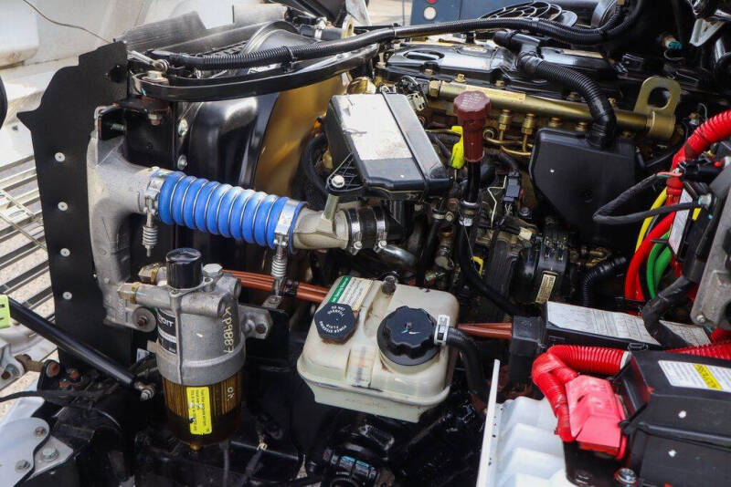 2019 Freightliner M2 106