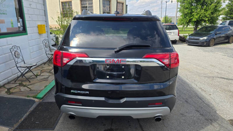 2017 GMC Acadia SLT-1