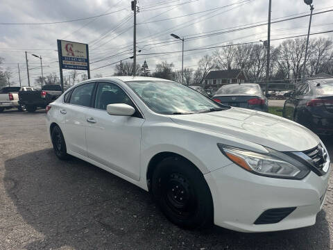 2016 Nissan Altima for sale at California Auto Sales in Indianapolis IN