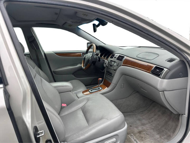 2005 Lexus ES 330