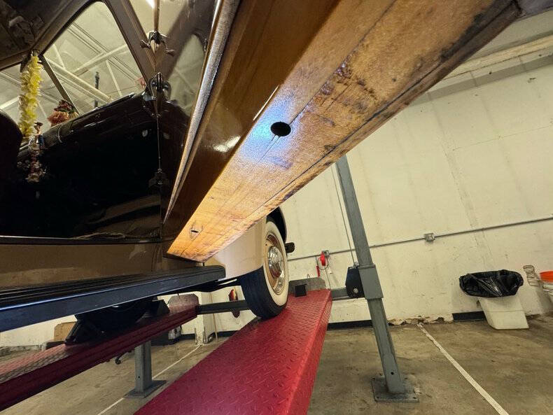 1941 Ford Super Deluxe