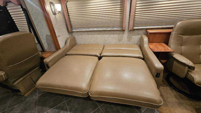 2009 Winnebago Itssca Meridian 34Y