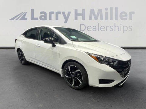 2025 Nissan Versa SR