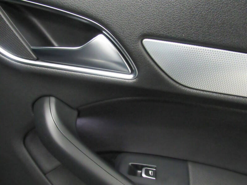 2015 Audi Q3 2.0T quattro Premium Plus