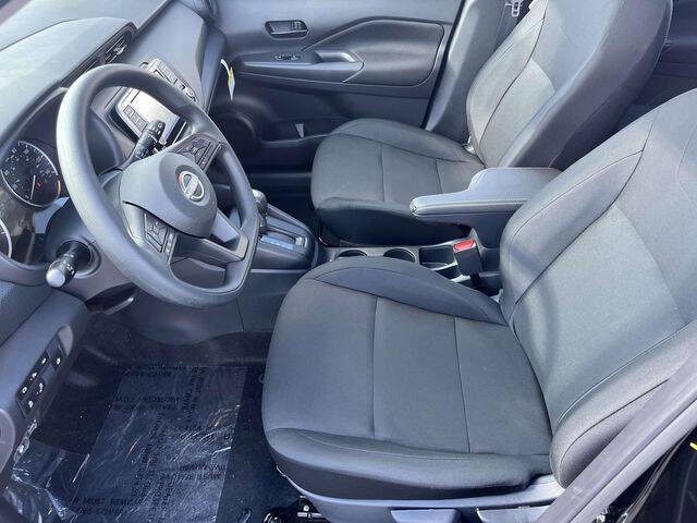 2025 Nissan Kicks Play S