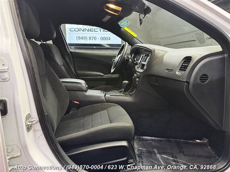 2013 Dodge Charger SE