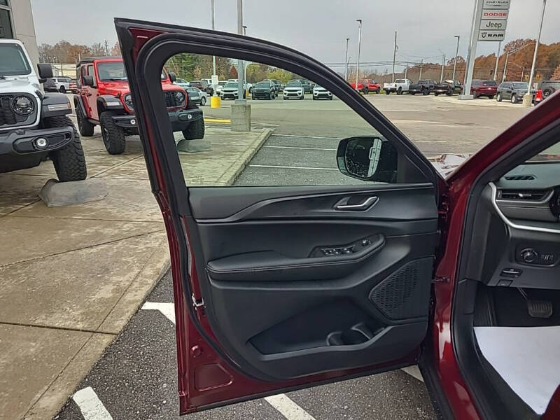 2025 Jeep Grand Cherokee