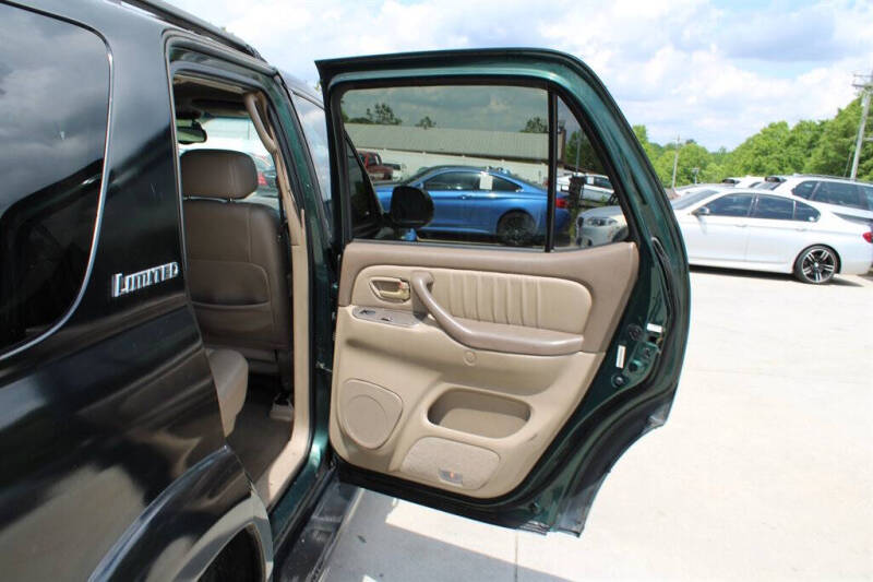 2003 Toyota Sequoia Limited