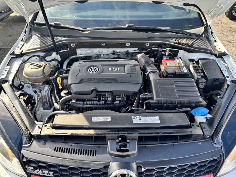 2017 Volkswagen Golf GTI S