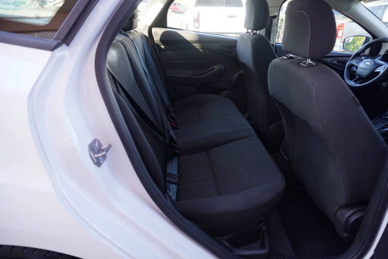 2016 Ford Focus S