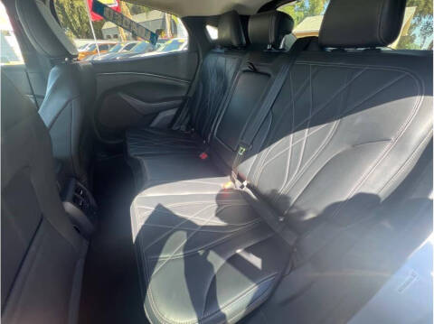 2022 Ford Mustang Mach-E Select