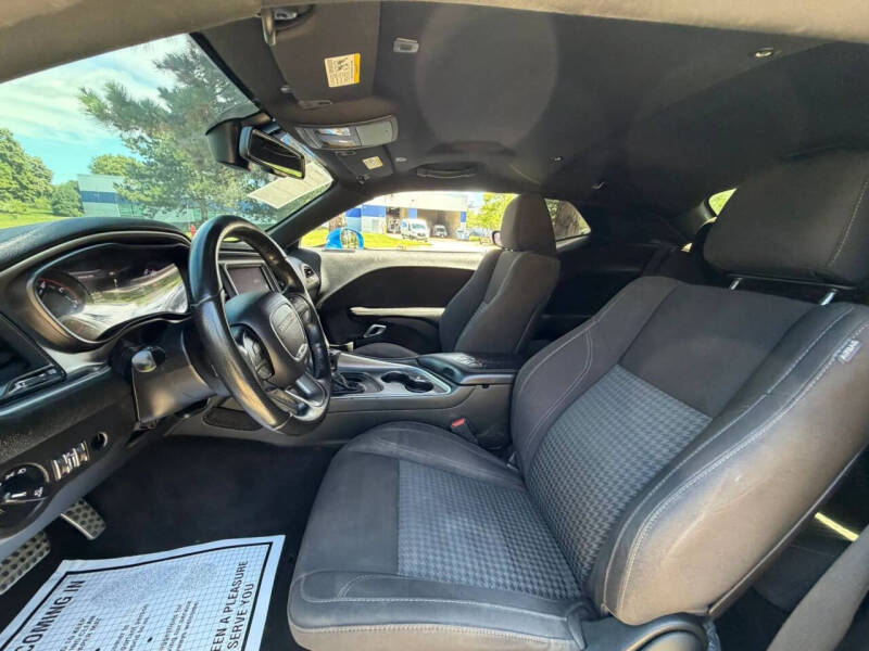 2019 Dodge Challenger SXT