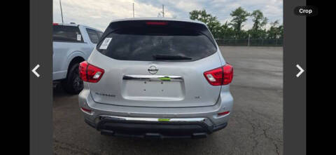 2020 Nissan Pathfinder SL