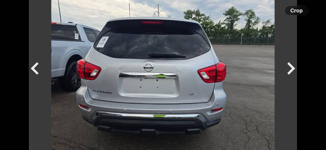 2020 Nissan Pathfinder SL