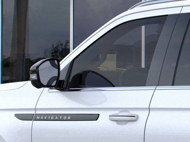 2025 Lincoln Navigator Black Label