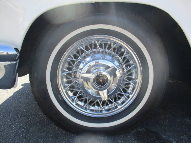 1957 Ford Thunderbird