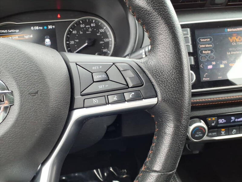 2019 Nissan Kicks SR