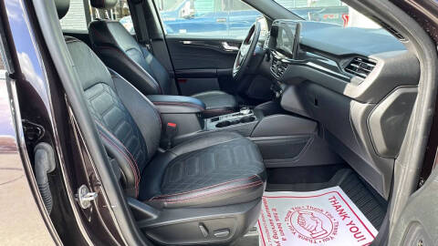 2023 Ford Escape ST-Line Elite