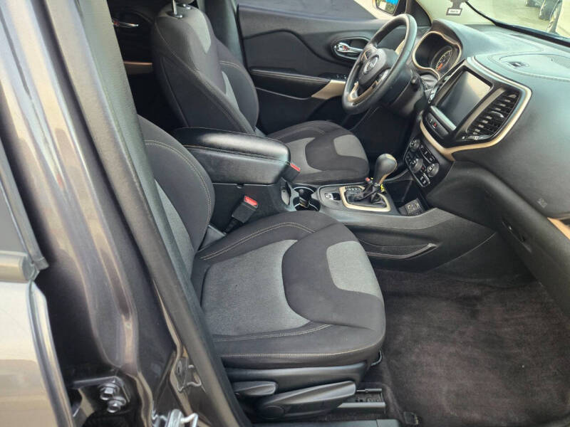 2018 Jeep Cherokee Tech Connect